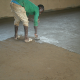 Finition de la chape du local classe